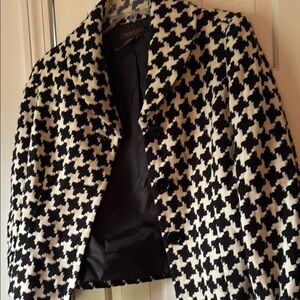 Chadwicks Black and White Houndstooth Blazer